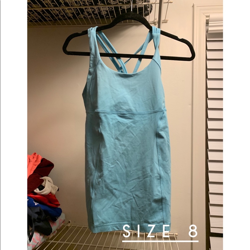 Cross back Lululemon tank